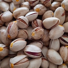 پسته فندقی